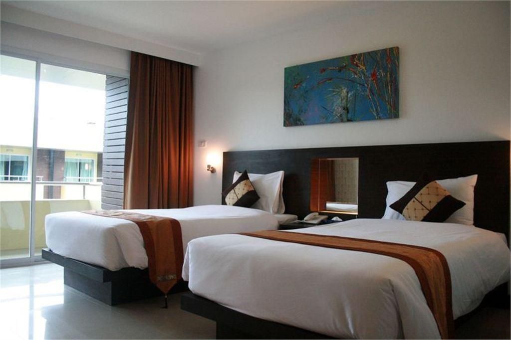 Baron Beach Hotel фото 3