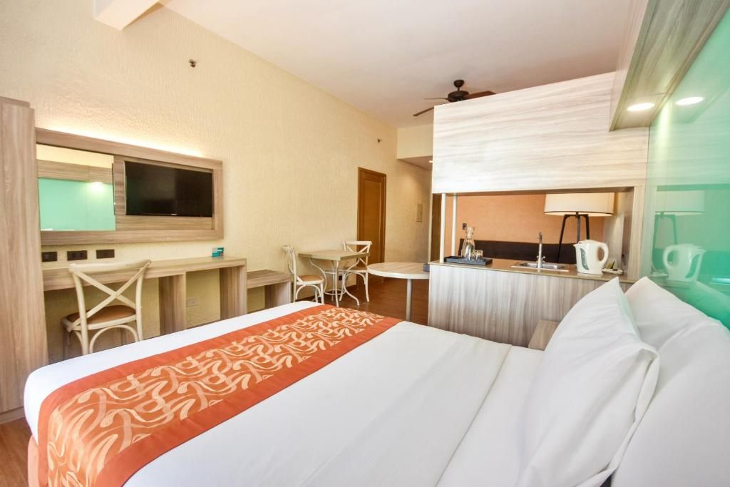 Microtel by Wyndham Boracay фото 2