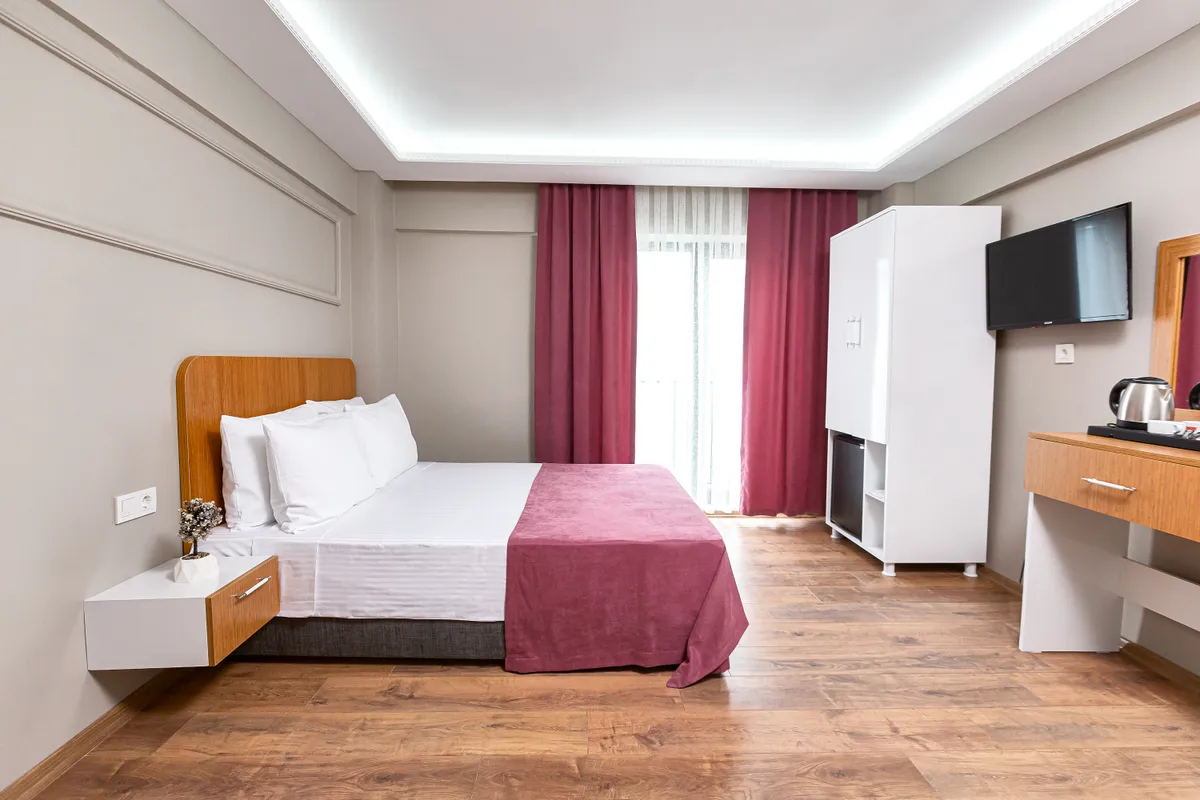 Ria Suites Hotel фото 0