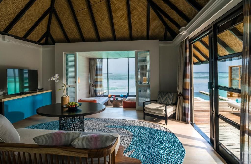 Four Seasons Resort Maldives at Kuda Huraa фото 47