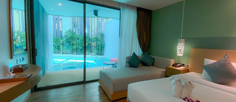 Фото отеля Crest Resort & Pool Villas