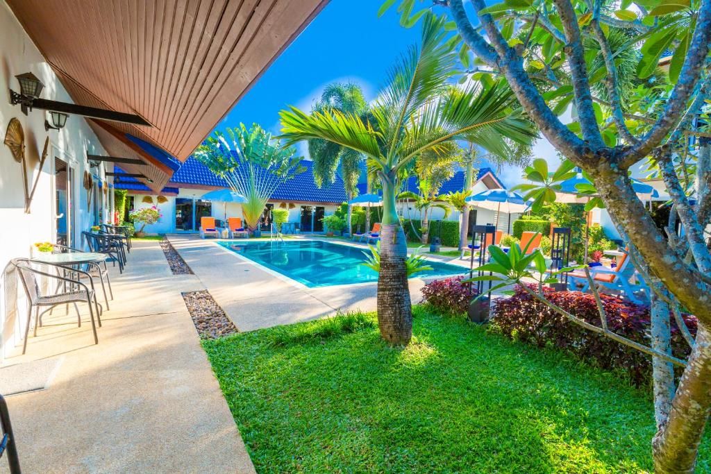 Phuket Airport фото 1