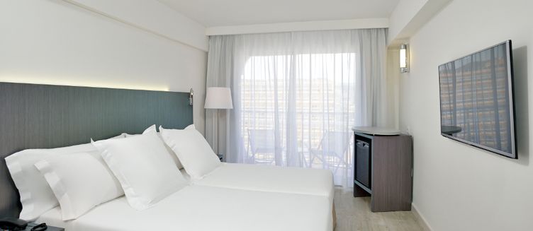 Фото отеля Sol House The Studio - Calviá Beach