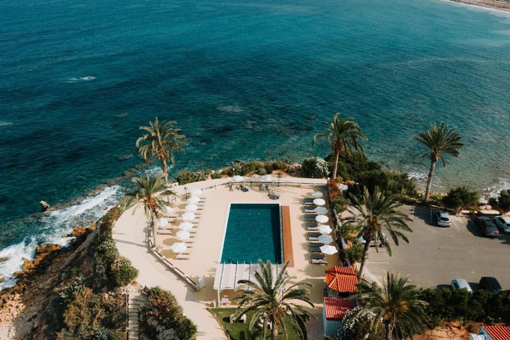 Vrachia Beach Hotel & Suites фото 32