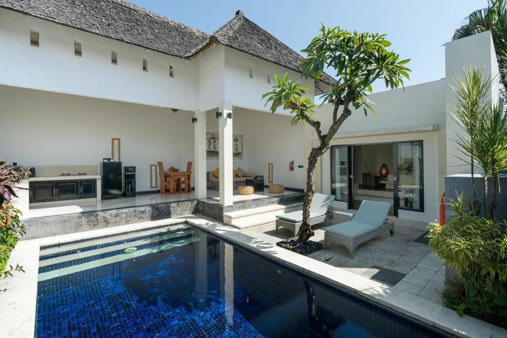 The Seminyak Suite Private Villa фото 62