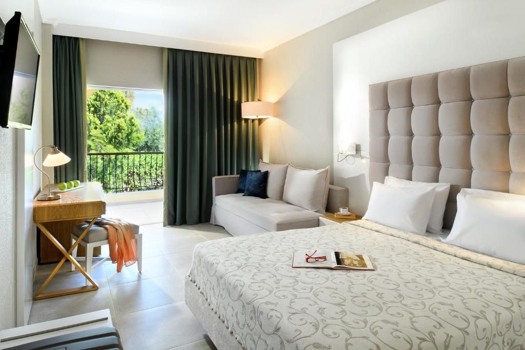 Portes Beach Hotel фото 33