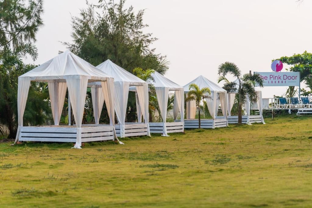 Foxoso La Beach Resort фото 34