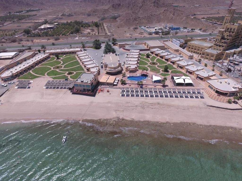 Royal Beach Hotel & Resort фото 55