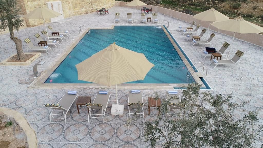 The Old Village Hotel & Resort фото 4