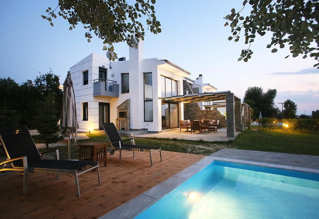 Sunny Sani Luxury Villas фото 25