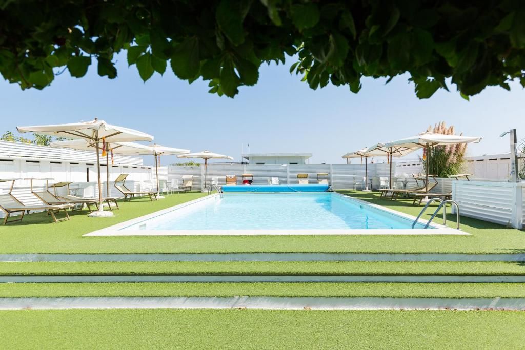Riccione Beach Hotel фото 10