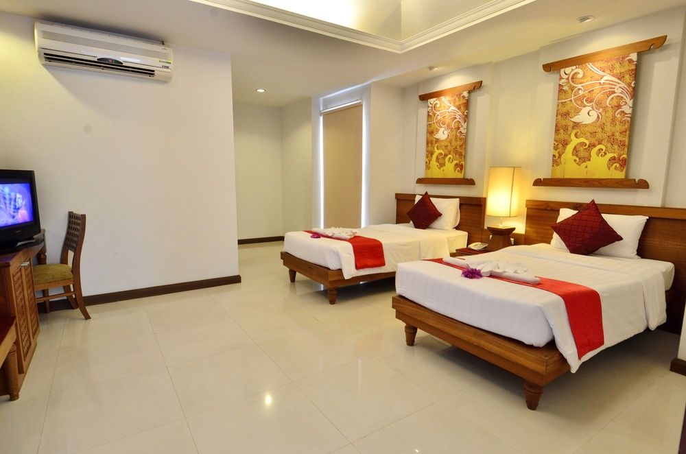 First Bungalow Beach Resort фото 57
