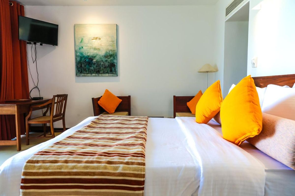 Grand Beach Wadduwa By Wijaya Leisure фото 3