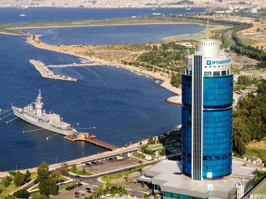 Wyndham Grand İzmir Özdilek фото 2