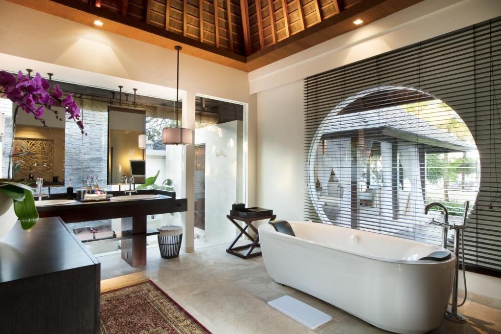 The Royal Santrian Luxury Beach Villas фото 47