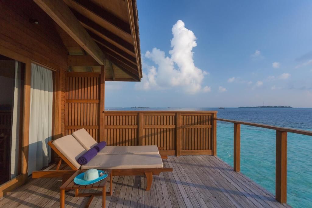 Vilamendhoo Island Resort & Spa фото 64