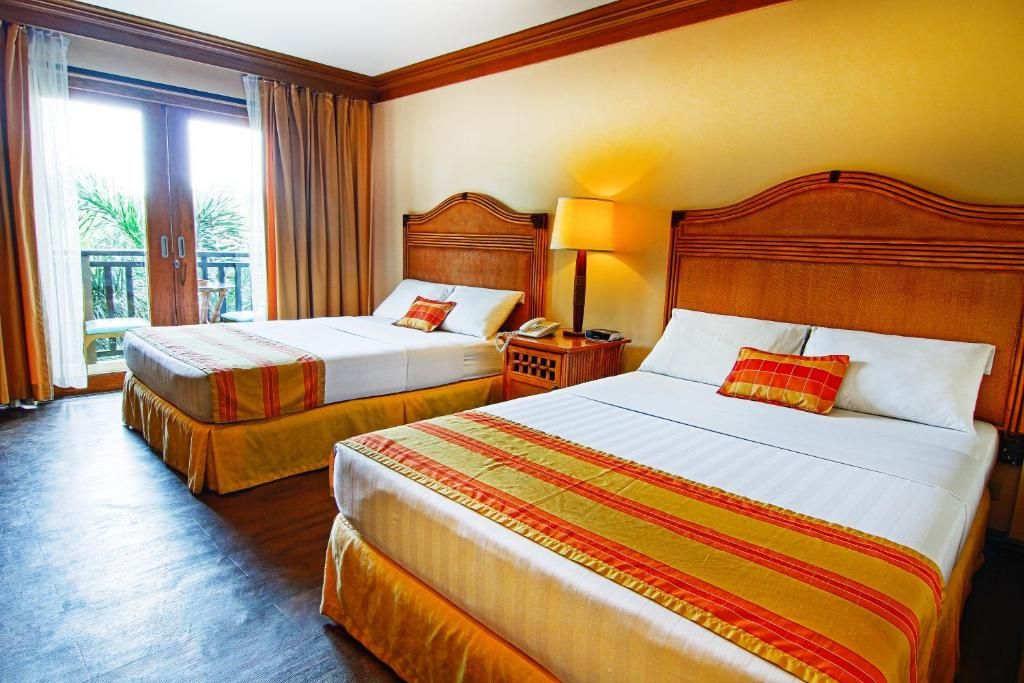 Boracay Tropics Resort Hotel фото 69