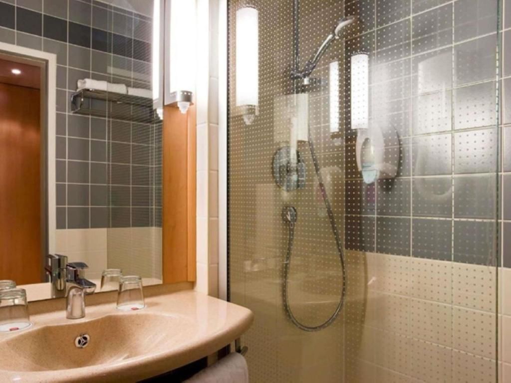 Ibis Budapest Heroes Square Hotel фото 27