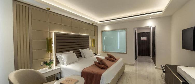 Фото отеля Chrysomare Beach Hotel & Resort