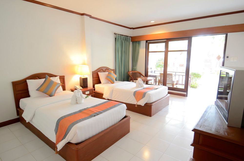 First Bungalow Beach Resort фото 45