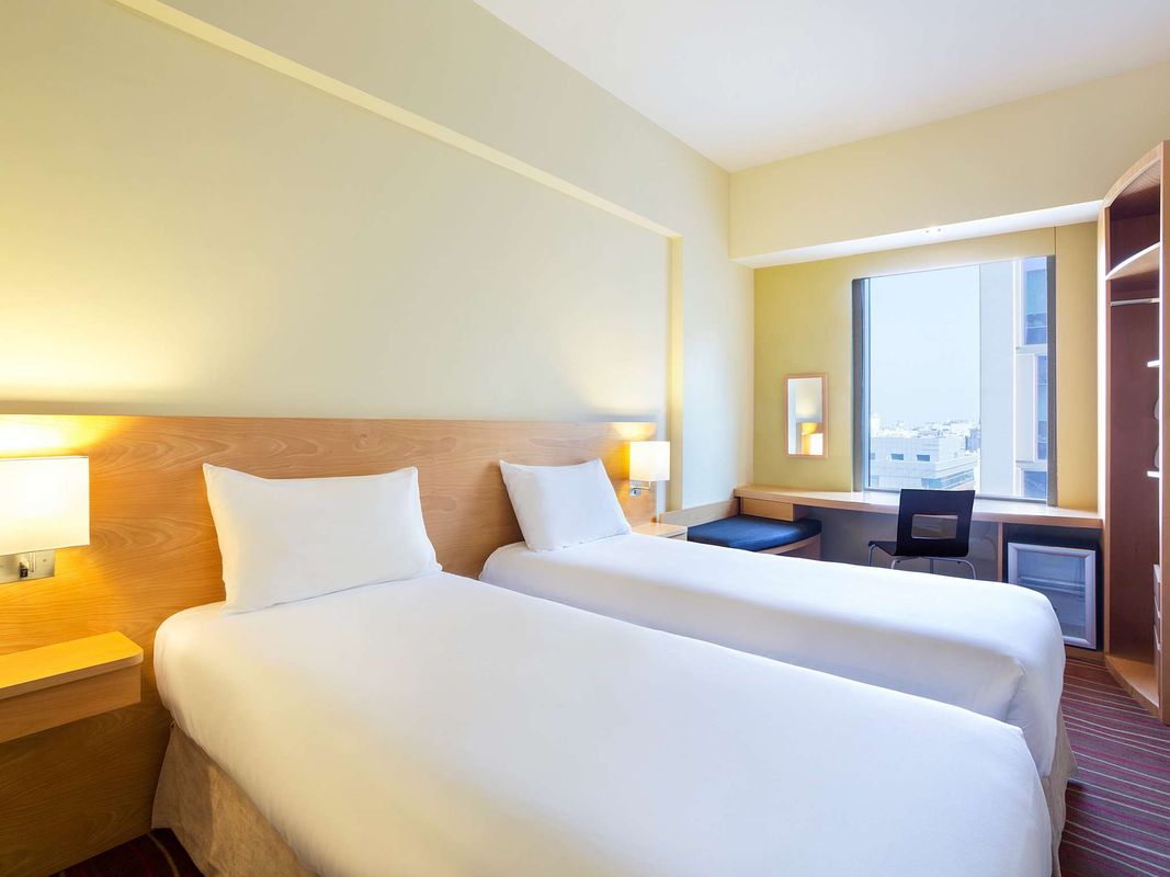 Ibis Dubai Al Rigga фото 1