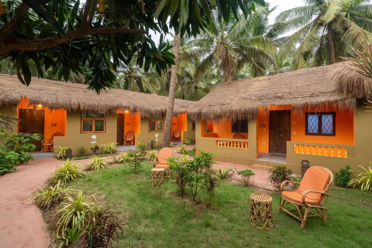 Amadi Beach Front Resort фото 1