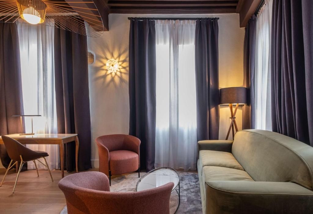 Hotel Cour Des Loges фото 46