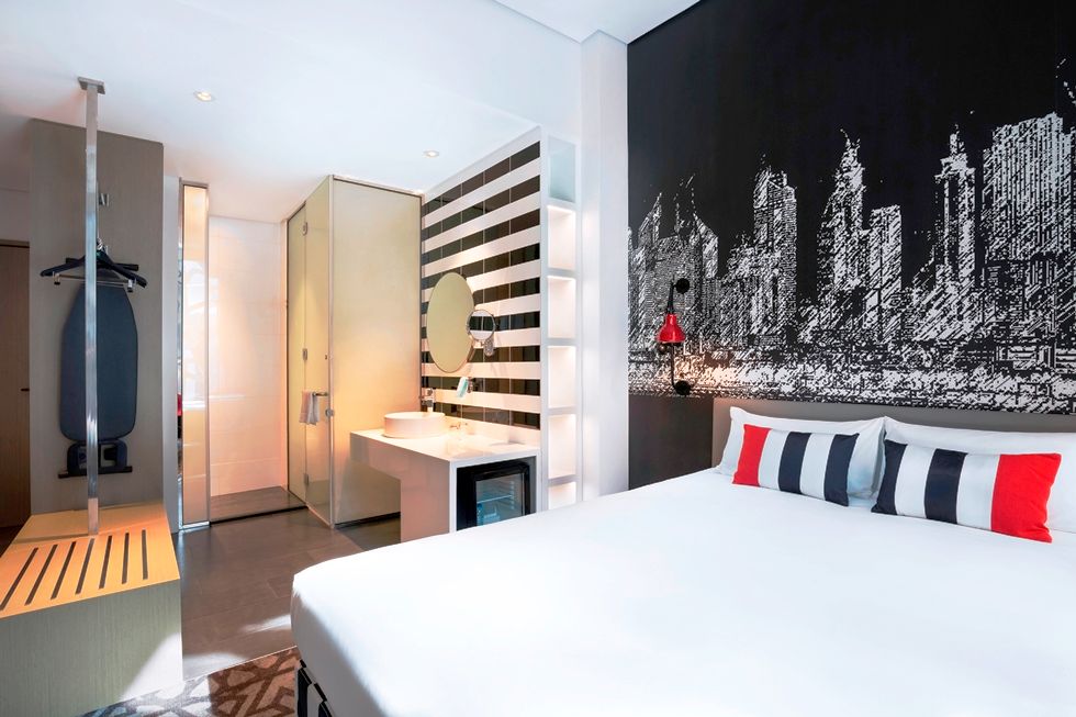 ibis Styles Dubai Airport Hotel фото 21