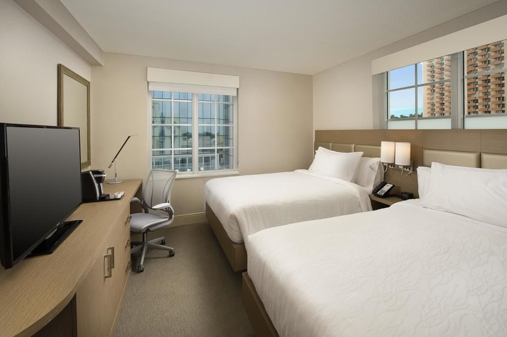 Hilton Garden Inn Miami South Beach-Royal Polo фото 13