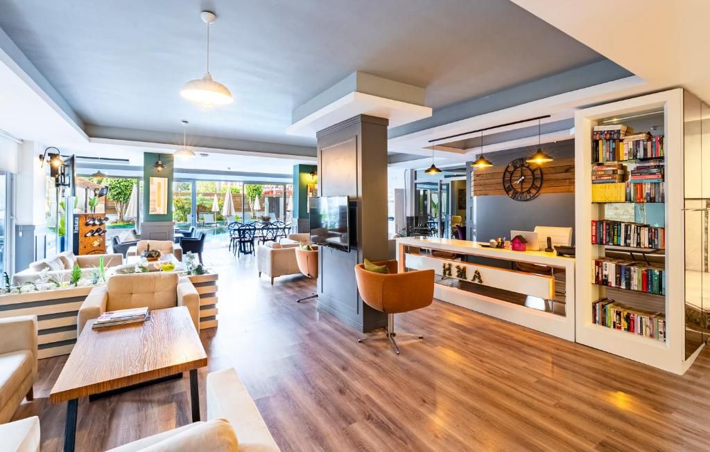 HMA Hotel & Suites фото 23