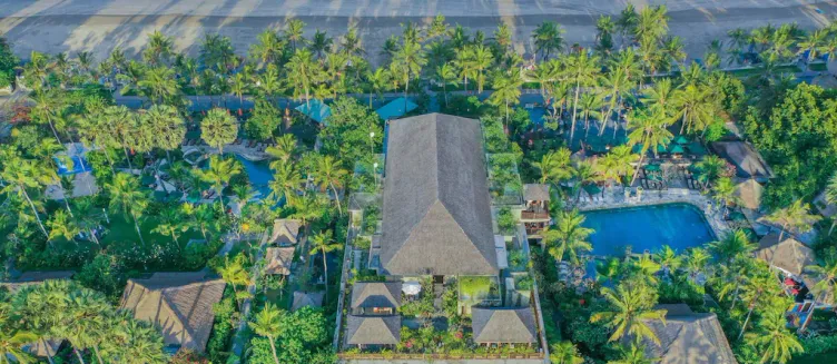 Фото отеля Legian Beach Hotel