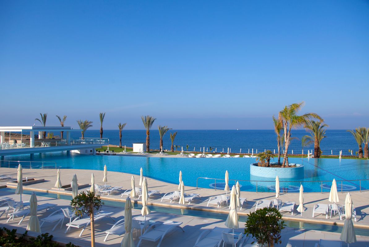 King Evelthon Beach Hotel and Resort фото 4