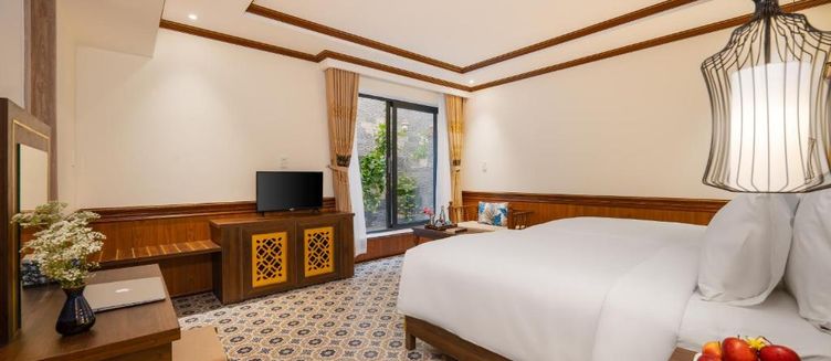 Фото отеля Hoi An Babylon Riverside Hotel & Spa