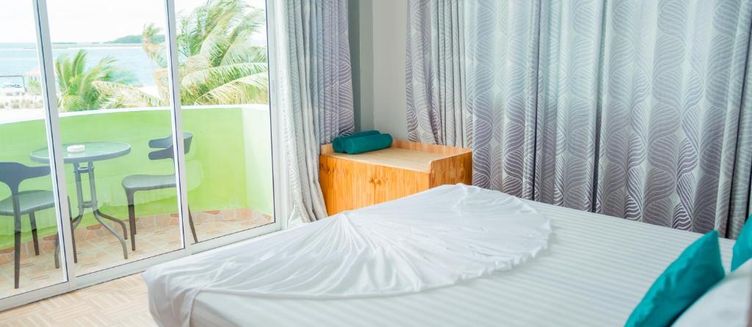 Фото отеля Iris Beach Residence