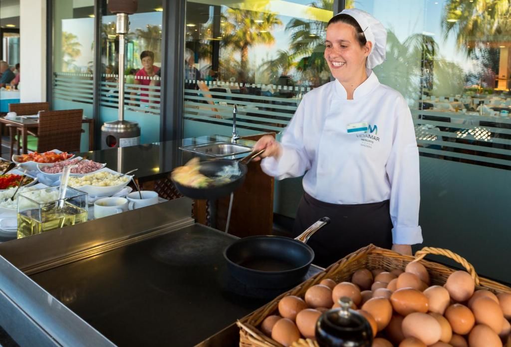 Vidamar Resorts Madeira - Dining Around Half Board фото 22