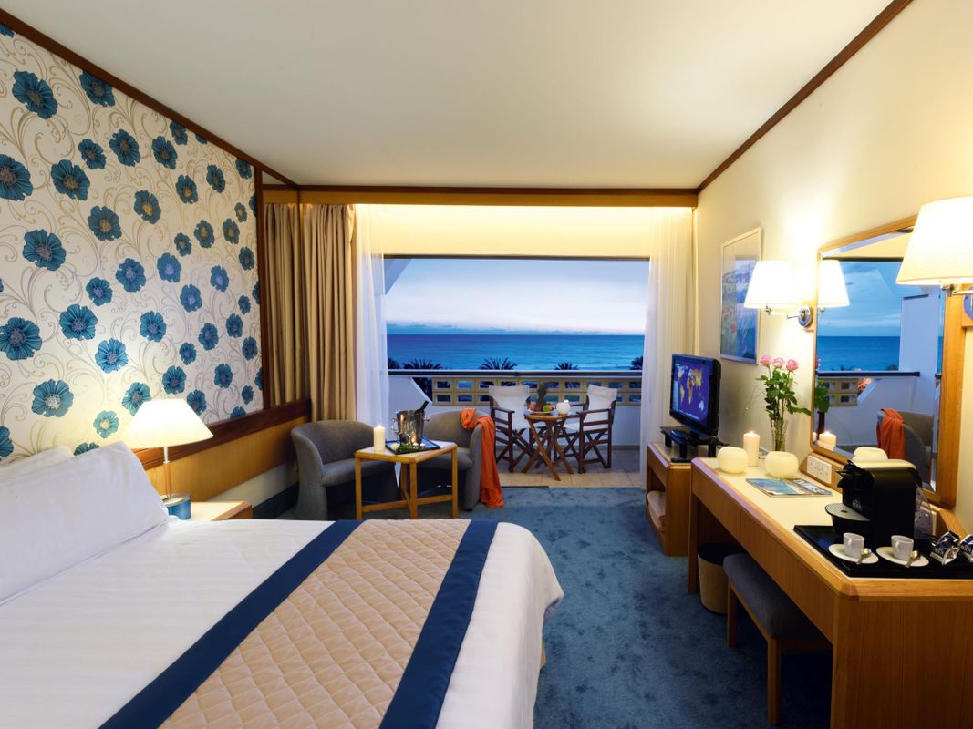 Constantinou Bros Athena Royal Beach Hotel фото 7