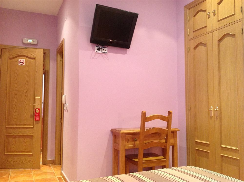 Хостел «Hostal Las Fuentes» фото 14
