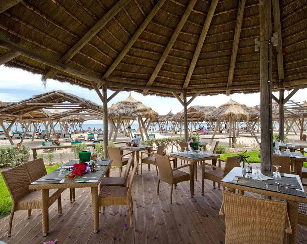 The Orangers Beach Resort and Bungalows фото 11