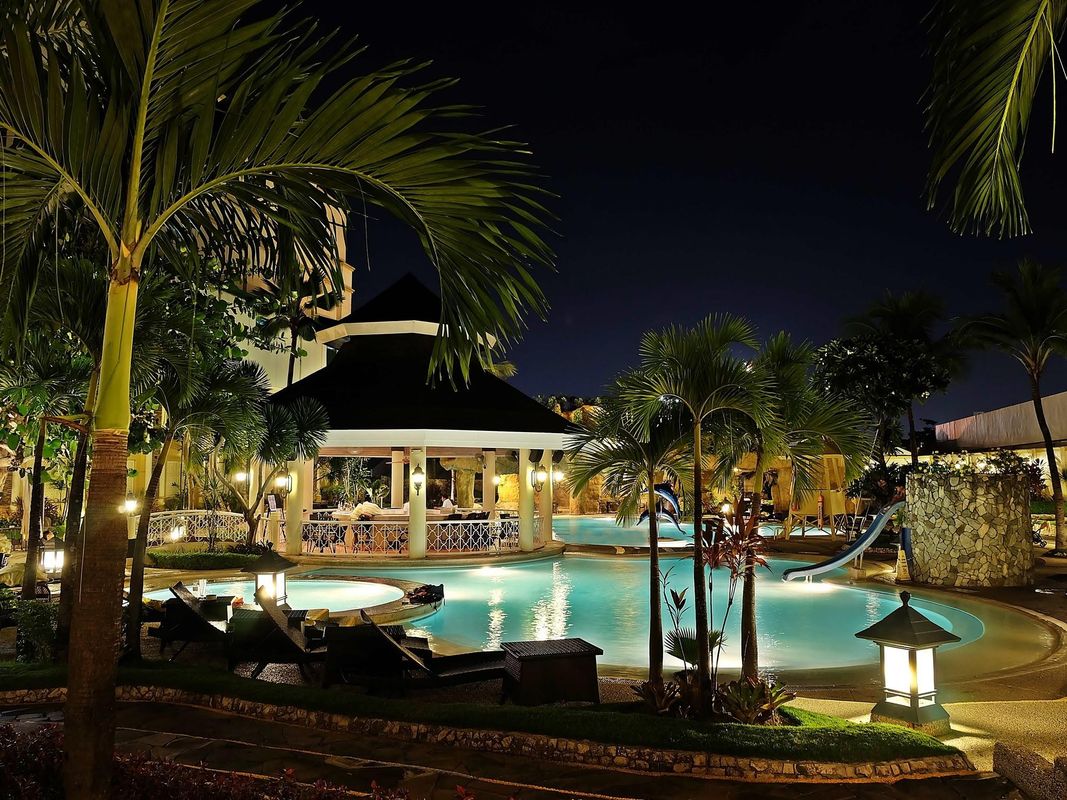 Waterfront Cebu City Hotel & Casino - Multiple Use Hotel фото 17