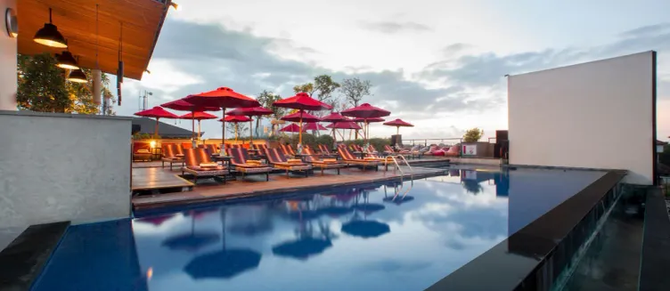 Фото отеля Sevn Legian