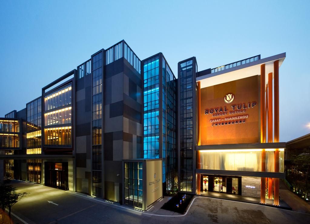 Royal Tulip Luxury Hotel Carat фото 0