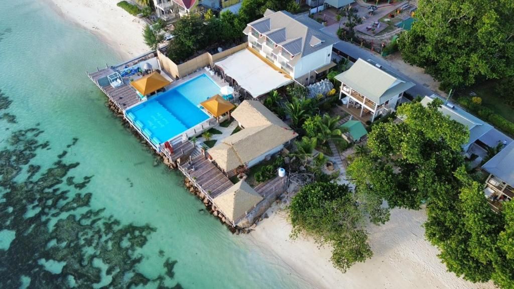 La Digue Luxury Beach Bungalow фото 21