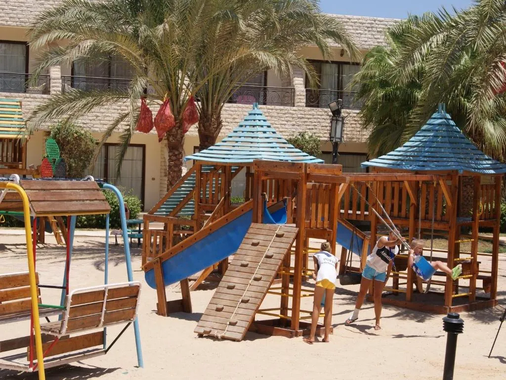 Aladdin Beach Resort фото 21