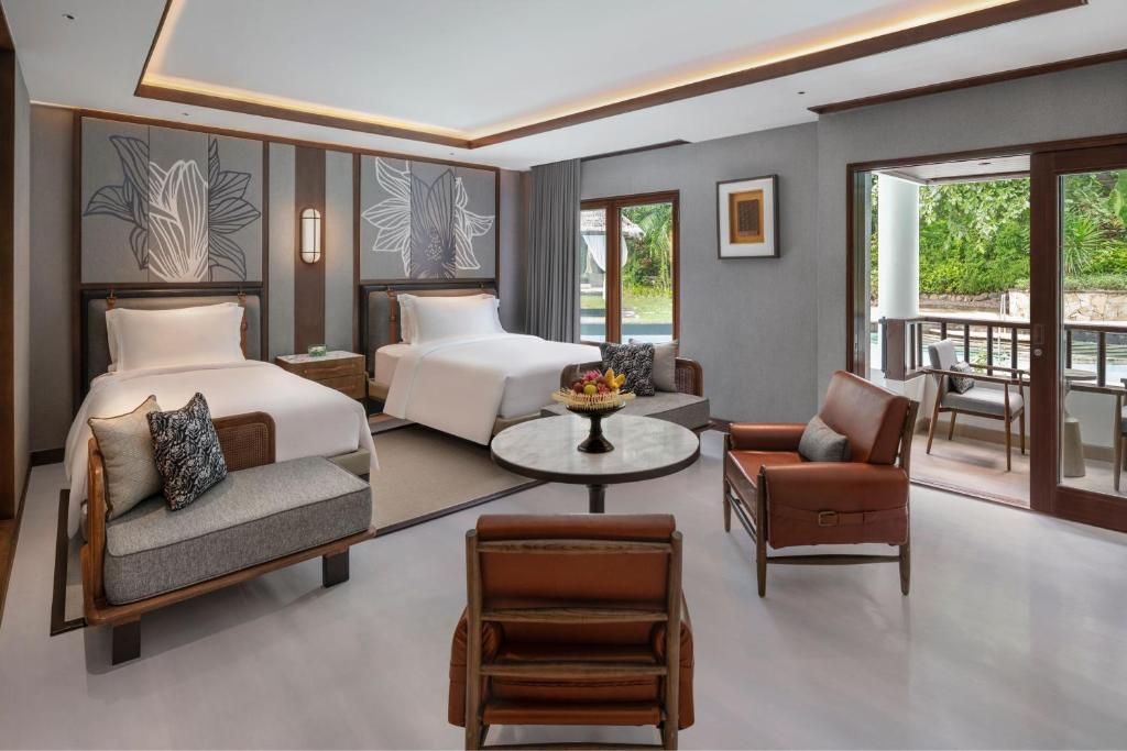 The Laguna, a Luxury Collection Resort & Spa фото 81