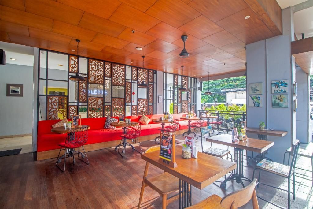Zest Hotel Legian фото 42