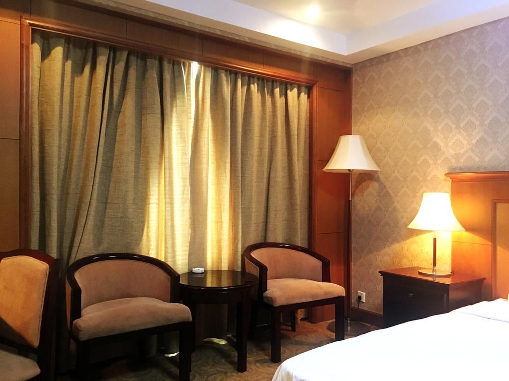 Central Plaza Hotel Dalian фото 83