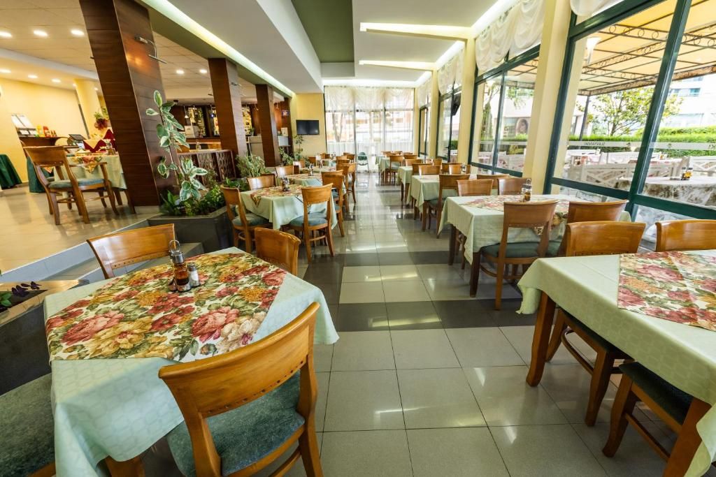 Hotel Slavyanski фото 37