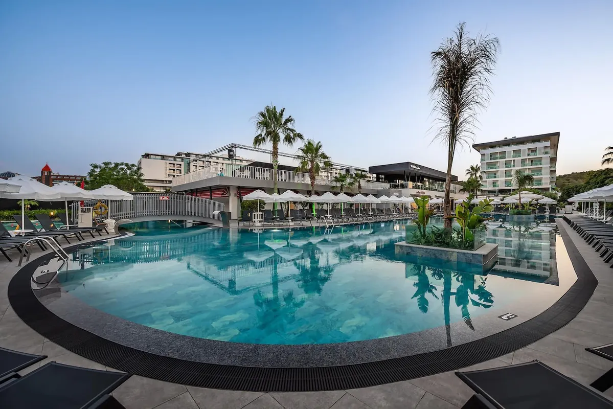 White City Resort Hotel фото 0