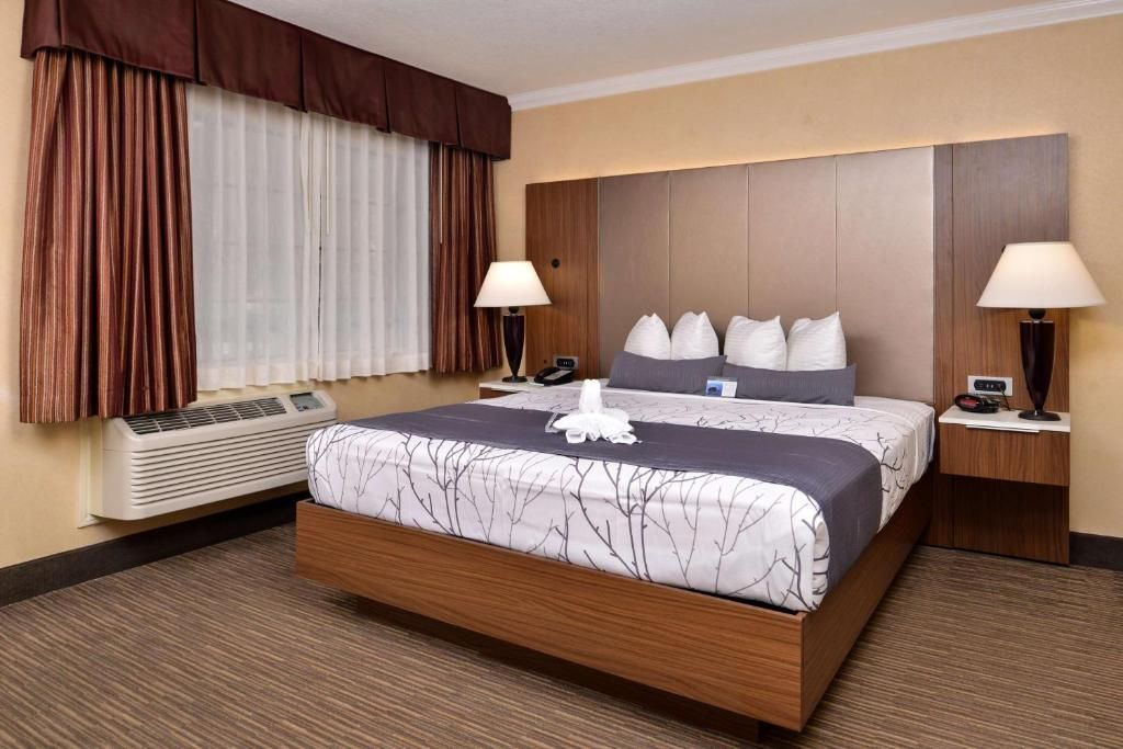 Best Western Hollywood Plaza Inn - Hollywood Walk of Fame Hotel - LA фото 44