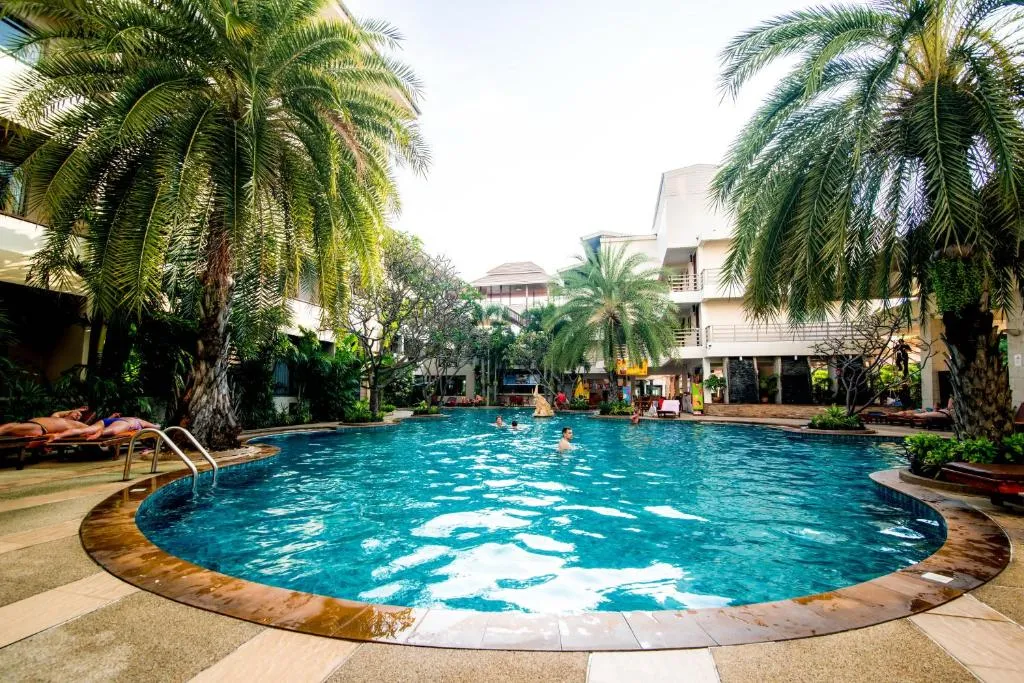 Sea Breeze Jomtien Resort фото 31